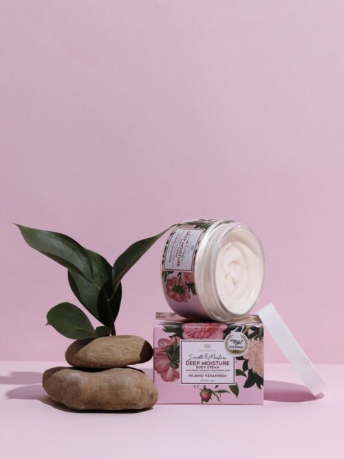 "Magrada"  bijūnų kūno kremas su svarainių ekstraktu - 250 ml