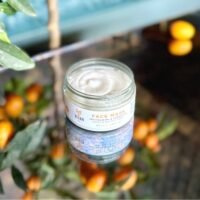 "Vegan Fox" atgaivinanti ir drėkinanti veido kaukė, 100 ml