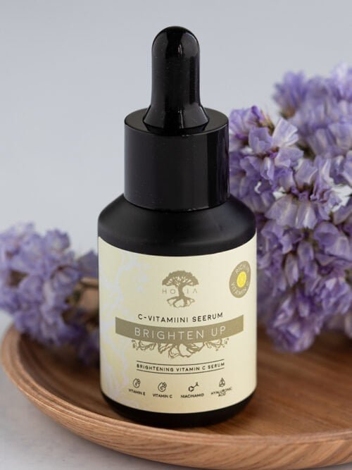 W2A3511-ruut "Hoia" šviesinamasis vitamino C serumas, 30ml