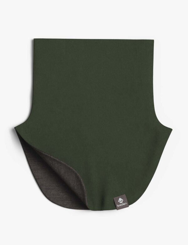 MIKEL-kids-merino-tubescarf-covers-chest_solid-green-navy-fl.jpg "Breden" merino vilnos mova "MIKEL"