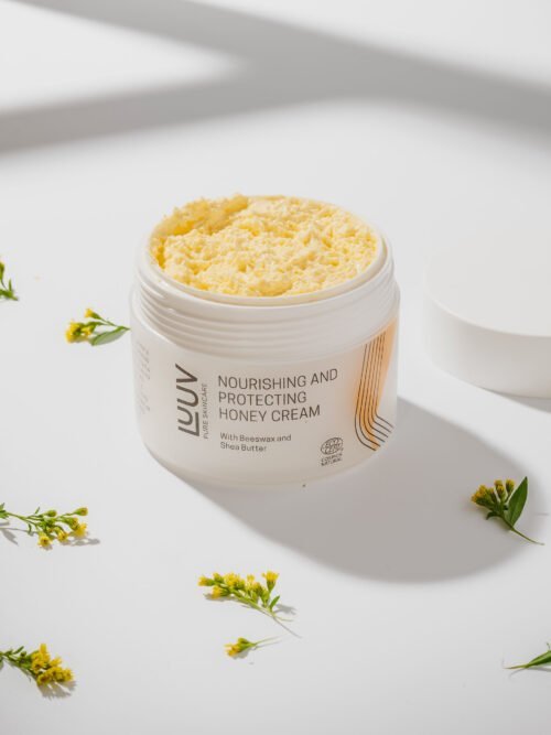 luuv_cream-001 "LUUV" maitinamasis ir apsauginis medaus kūno kremas, 200ml