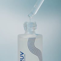 luuv_serum_closeup "LUUV" BioLift egzosomų-hialurono serumas COSMOS, 30 ml