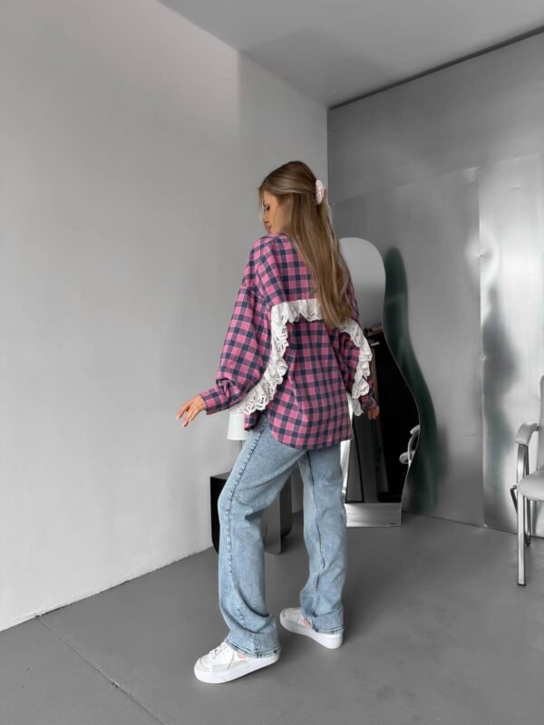 Marškiniai su nėriniu