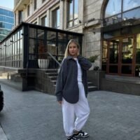 photo_2025-02-18_13-32-00 Languoti marškiniai