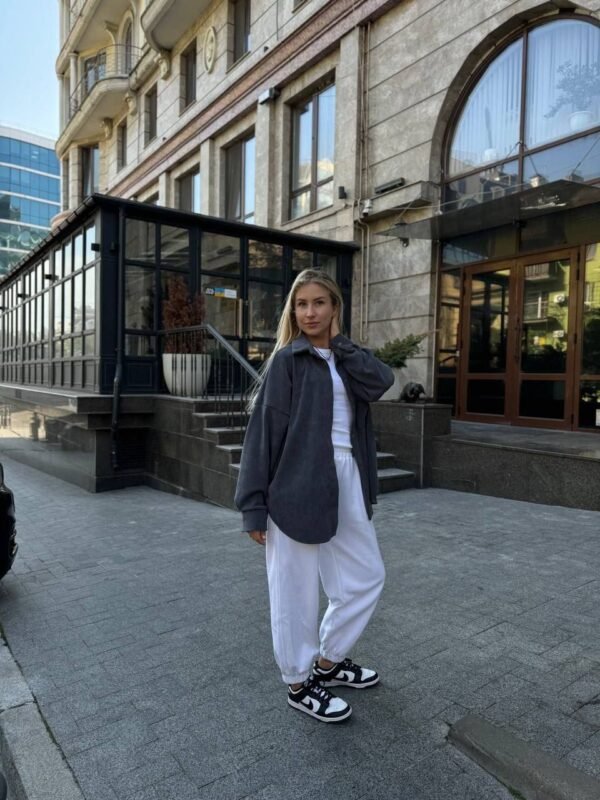 photo_2025-02-18_13-32-00 Languoti marškiniai