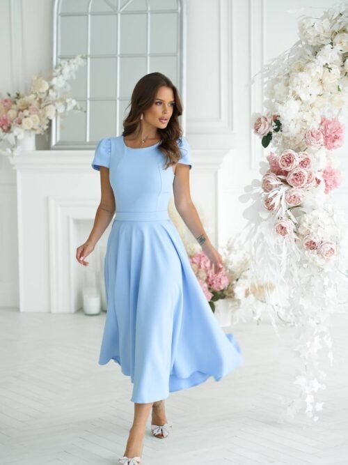 Įliemenuota midi ilgio suknelė