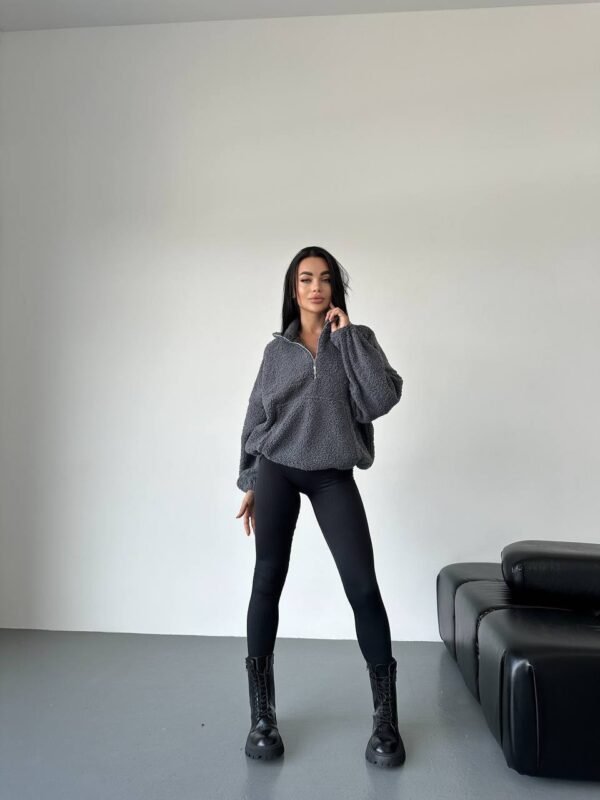 Madingas teddy džemperis