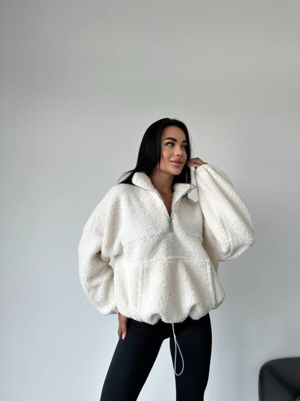 Madingas teddy džemperis