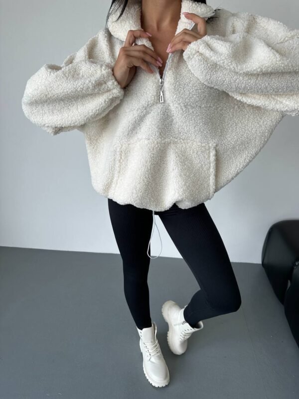 Madingas teddy džemperis