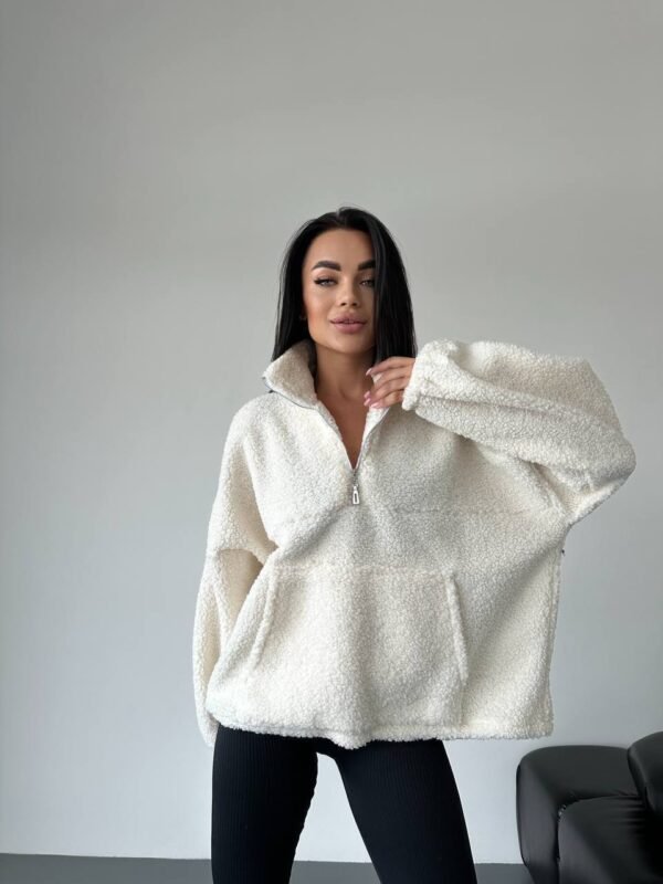 Madingas teddy džemperis