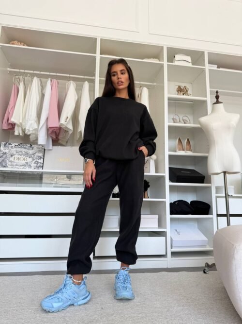 Bazinis laisvalaikio kostiumas