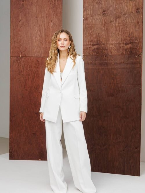 Klasikinis dviejų dalių kelnių kostiumas