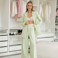 Klasikinis dviejų dalių kelnių kostiumas