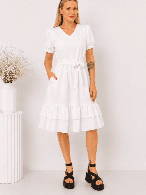 file_00000000c1cc724694c2725263ced437 Laisvo silueto balta suknelė